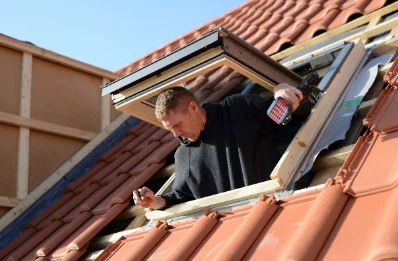Pose de fenêtres de toit Velux à Lévignac